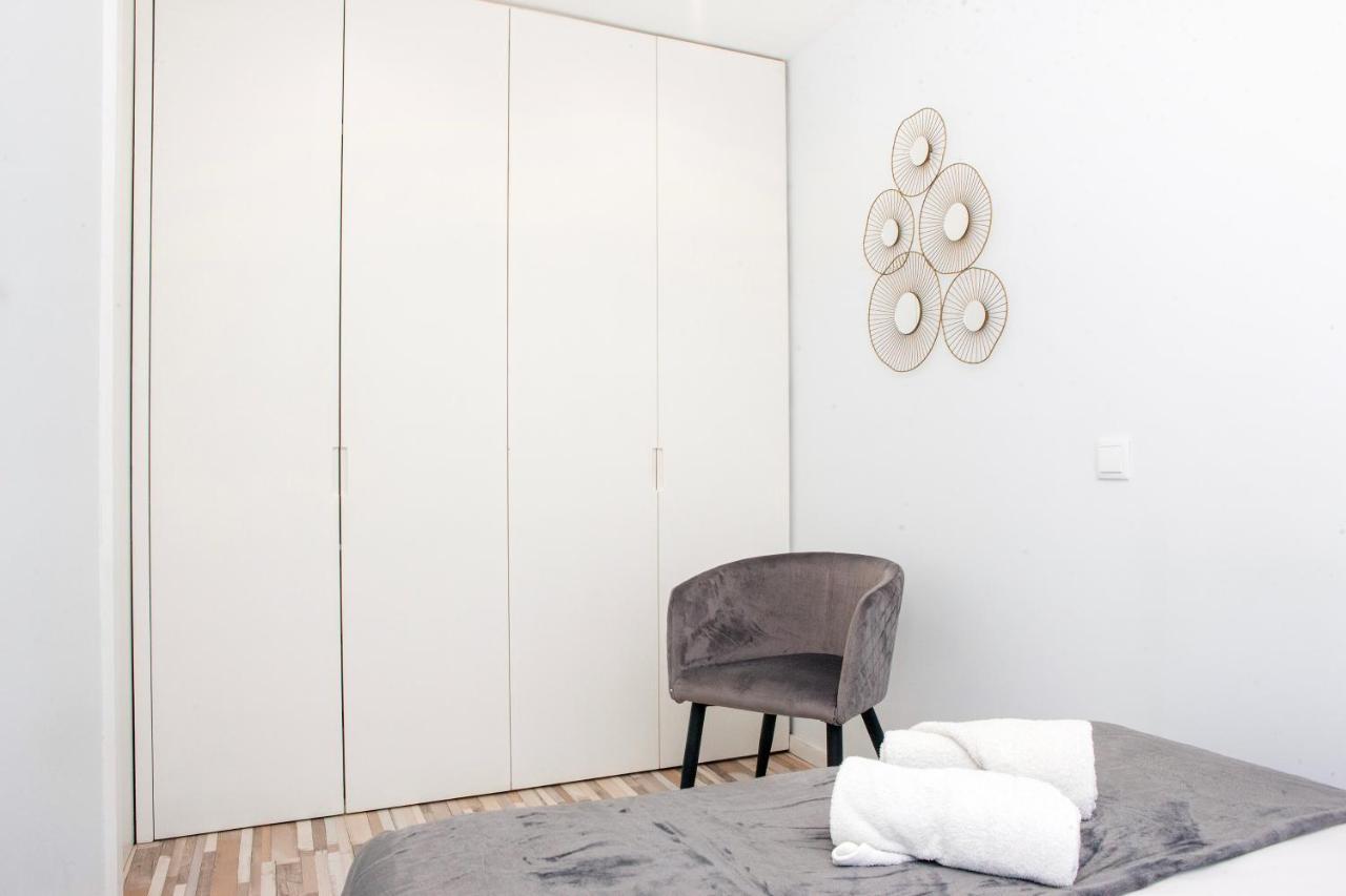 Host Wise - Amadeo Apartments ヴィラ・ノヴァ・デ・ガイア エクステリア 写真
