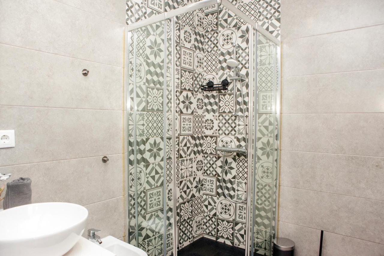 Host Wise - Amadeo Apartments ヴィラ・ノヴァ・デ・ガイア エクステリア 写真